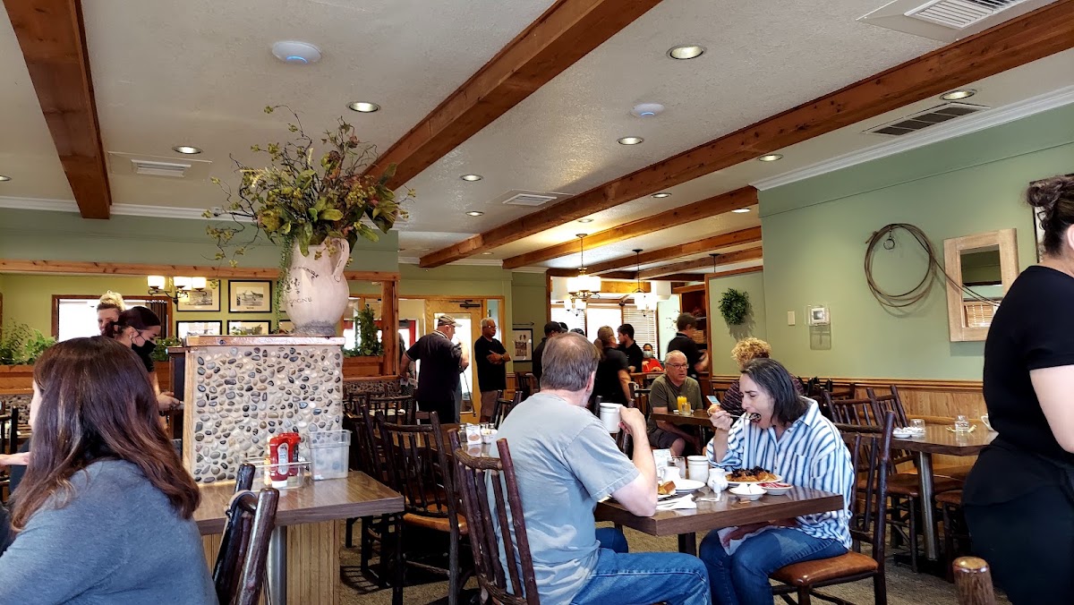 Tom's Pancake House