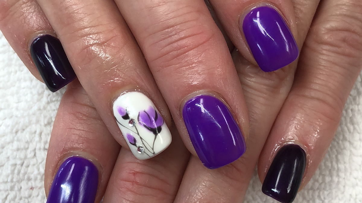 Tips n' Toes Nails Studio